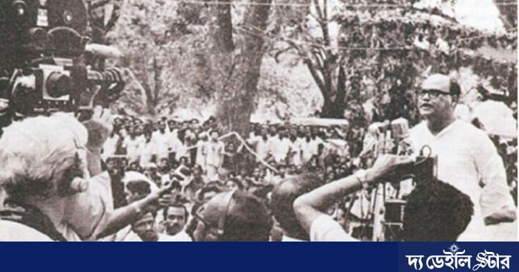 Katta olchamdagi ayollardagi tukli mushuklarning fotosuratlari Xarkovda biseksuallikni qidirayotgan er-xotin