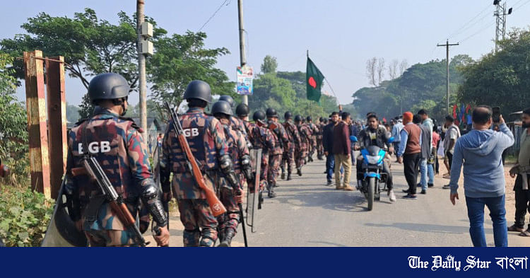 আগরতলা অভিমুখে লংমার্চ: আখাউড়া স্থলবন্দরে নিরাপত্তা জোরদার