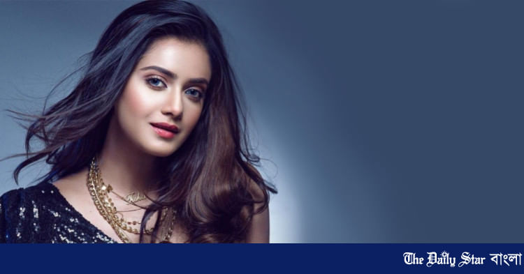 Ota va qiz jinsiy aloqa Yosh qizning mushuk jinsiy aloqasi