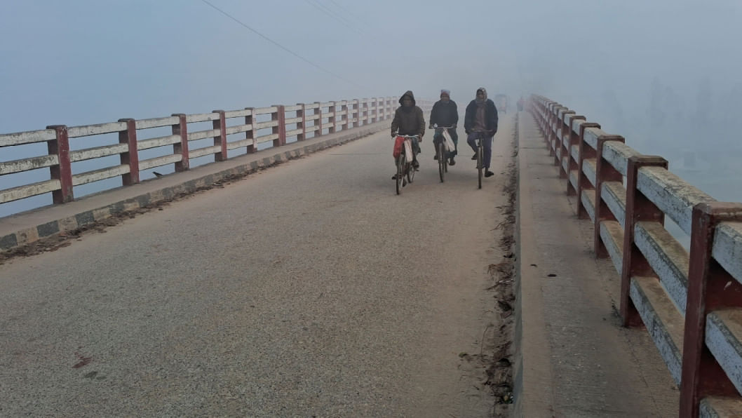 Porno katta Dicks tarjimalari bilan onlayn filmlar Kotib ish joyida porno onlayn