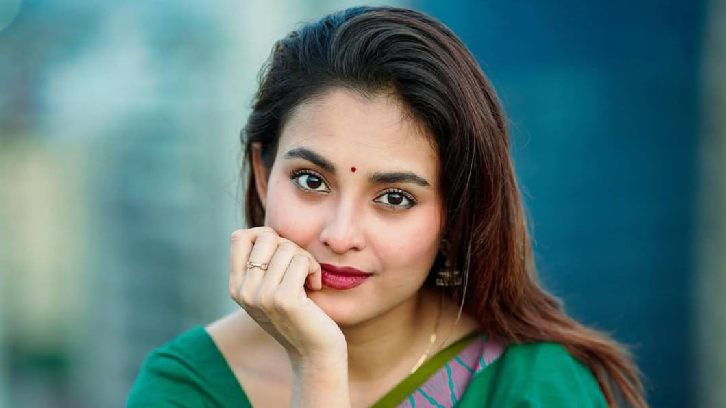 Dick off Jerking va uning osilib toplari ushlab