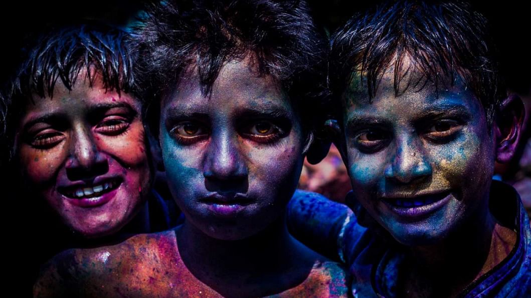 Holi Holi