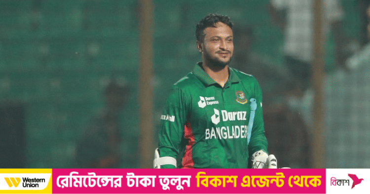 Shaffof stulda qizning porno videolarini tomosha qiling HD sifatli Feniks Mari bilan porno